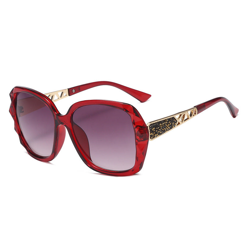 Wholesale Fashionable Square Sunglasses Stylish Ladies Eyewear Uv Protection Fashion Accessory Various Colors Available